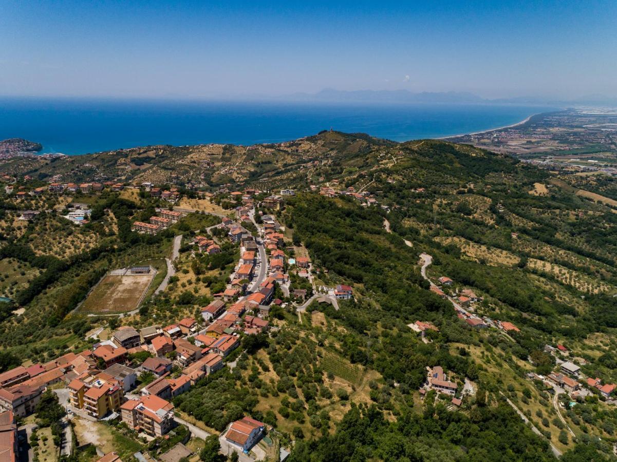 B&B Albachiara Casa Di Campagna Ogliastro Cilento Εξωτερικό φωτογραφία