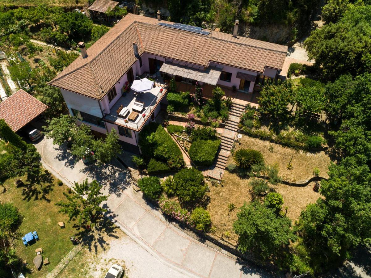 B&B Albachiara Casa Di Campagna Ogliastro Cilento Εξωτερικό φωτογραφία