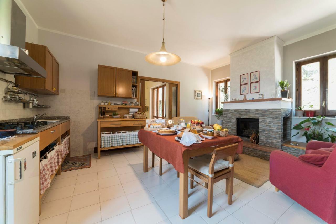 B&B Albachiara Casa Di Campagna Ogliastro Cilento Εξωτερικό φωτογραφία